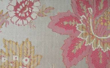 絲綢壁布與布藝窗簾 視覺盛宴與空間美學(xué)的完美融合